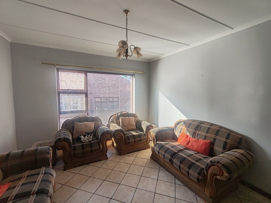 3 Bedroom Property for Sale in Azalea Park Eastern Cape